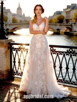 Romantic Floral Lace Appliqué A-Line Wedding Dress with Spaghetti Straps and Open Back