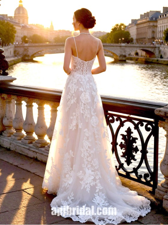 Romantic Floral Lace Appliqué A-Line Wedding Dress with Spaghetti Straps and Open Back