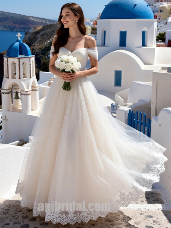 Romantic Off-the-Shoulder Tulle Wedding Dress: Sweetheart Lace Hem A-Line Gown