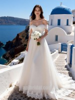 Romantic Off-the-Shoulder Tulle Wedding Dress: Sweetheart Lace Hem A-Line Gown