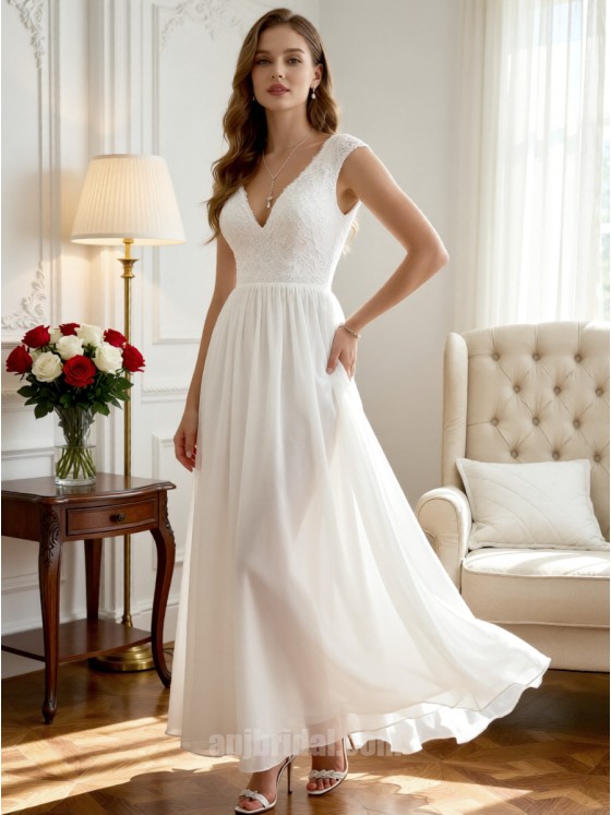 White Plunging V-Neck Lace Patchwork Form-Fitting Floor-Length Flowing Tulle Wedding Gown